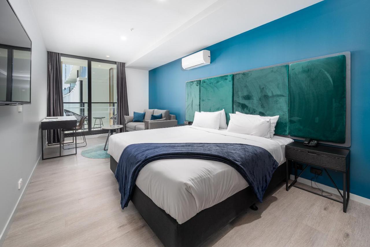 Oros Hotel And Apartments Оукли Екстериор снимка